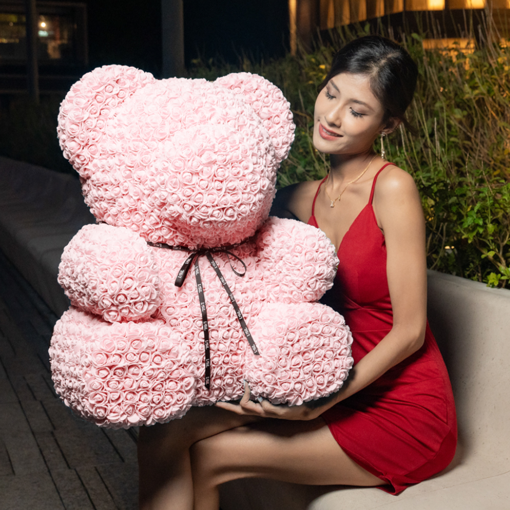LéSiL Giant Handmade Rose Bear - Peach