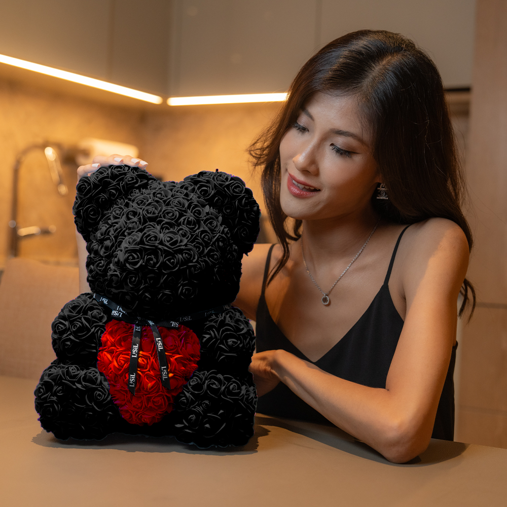 LéSiL Handmade Rose Bear - Black